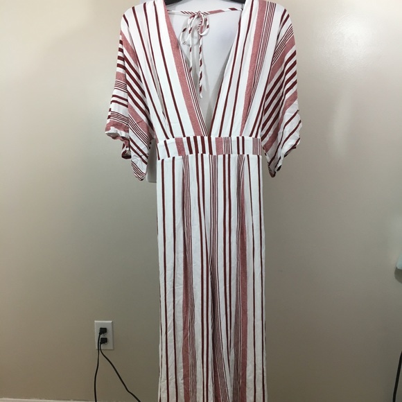 Lulus Other - Lulu’s Red & White V-Neck Jumpsuit. Large NWT.